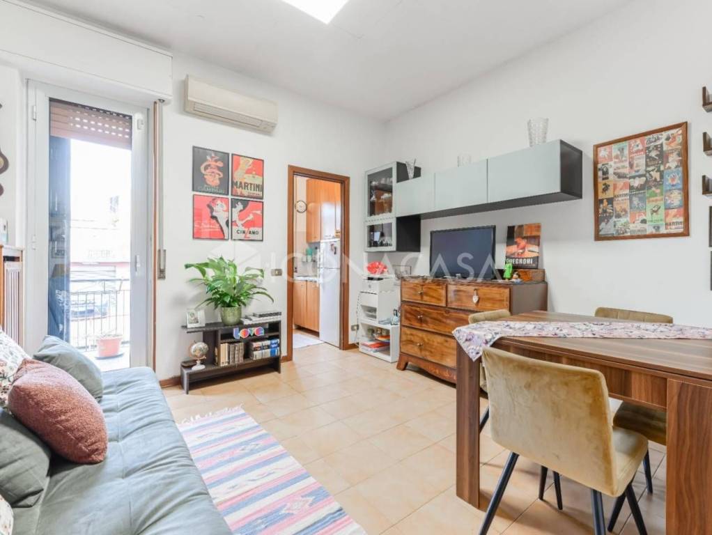 appartamento in vendita a Milano in zona Piazzale Lodi