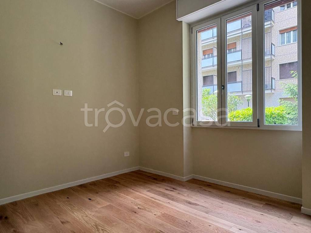 appartamento in vendita a Milano in zona Piazzale Lodi