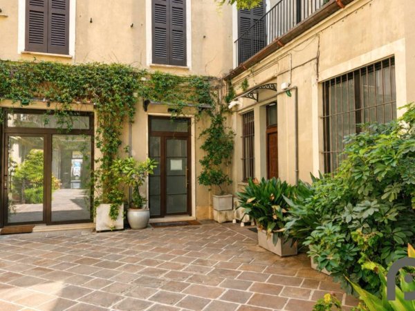 appartamento in vendita a Milano in zona Brera