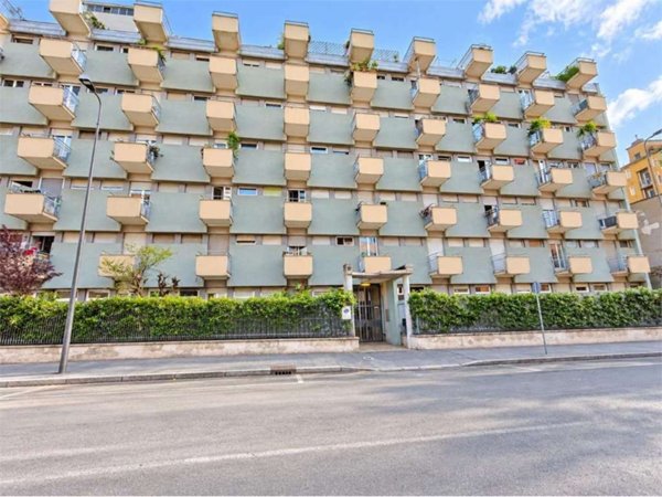 appartamento in vendita a Milano in zona Sempione