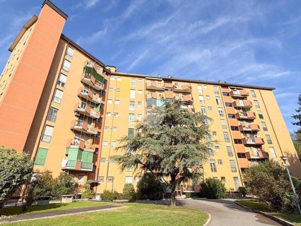 appartamento in vendita a Milano in zona Forlanini