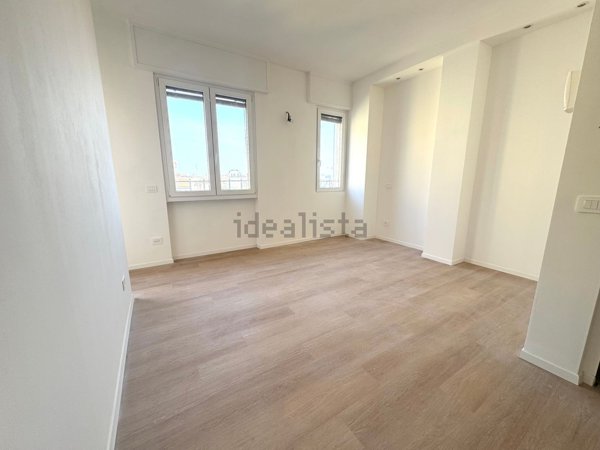 appartamento in vendita a Milano in zona Ghisolfa
