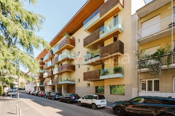 appartamento in vendita a Milano in zona Cagnola