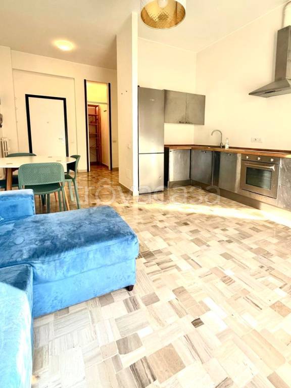 appartamento in vendita a Milano in zona Porta Ticinese