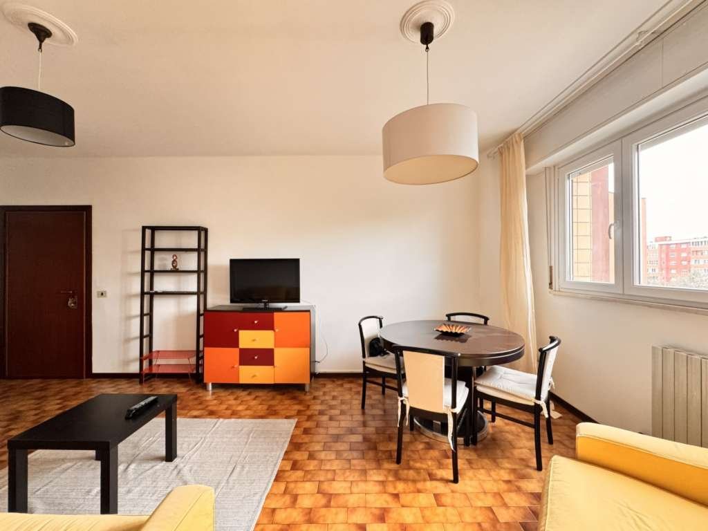 appartamento in vendita a Milano in zona Molino Dorino