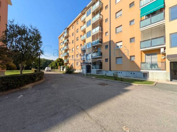 appartamento in vendita a Milano in zona Gallaratese