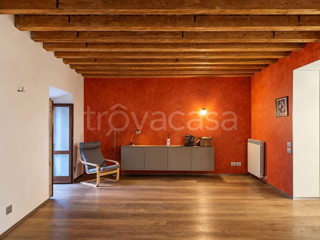 appartamento in vendita a Milano in zona Porta Venezia