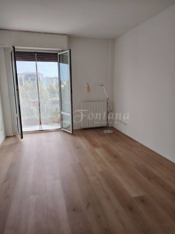 appartamento in vendita a Milano in zona Bande Nere