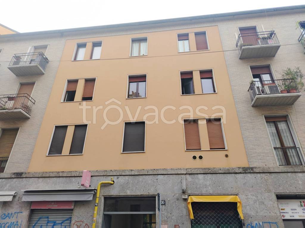 appartamento in vendita a Milano in zona Sempione