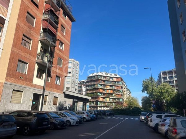 appartamento in vendita a Milano in zona Solari