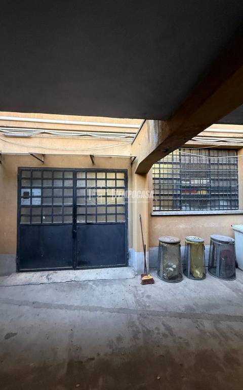 locale commerciale in vendita a Milano in zona Bovisa