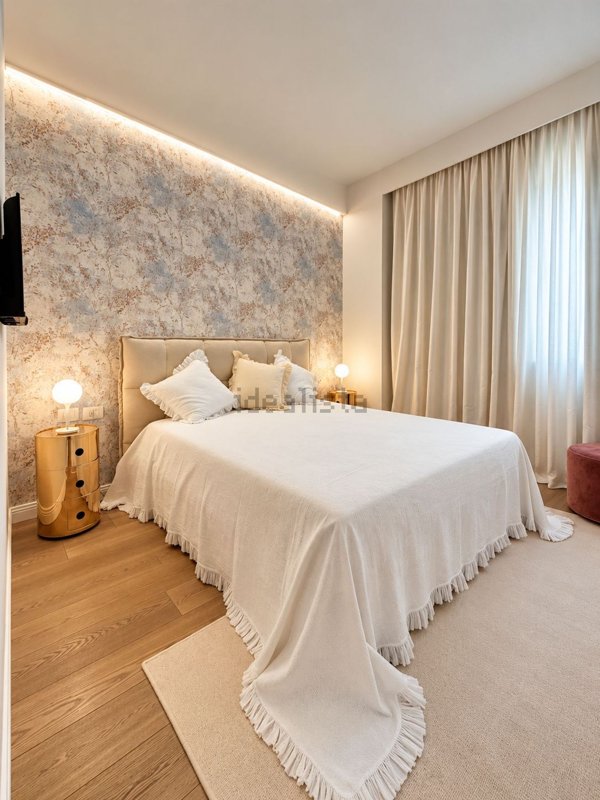 appartamento in vendita a Milano in zona Corsica