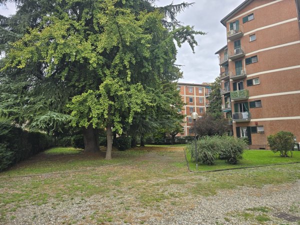 appartamento in vendita a Milano in zona Feltre