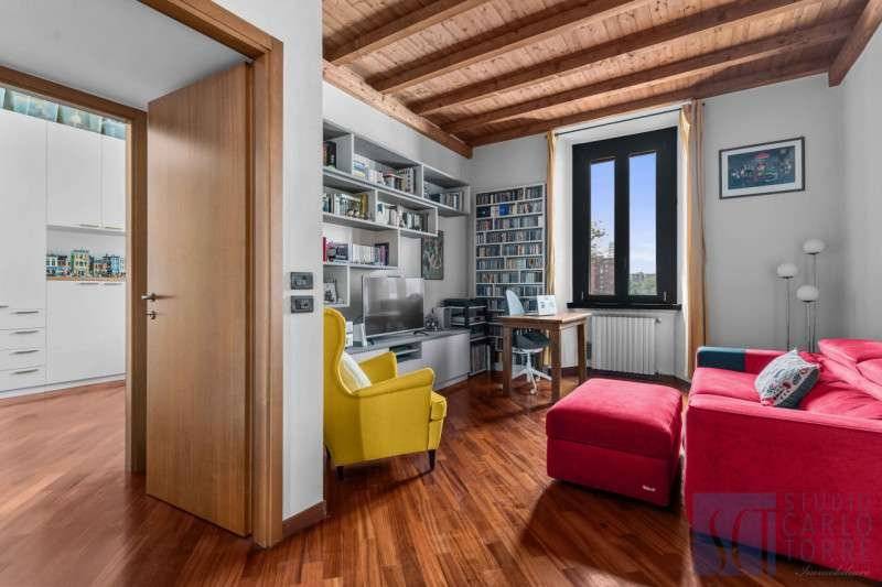 appartamento in vendita a Milano in zona Piazzale Lodi