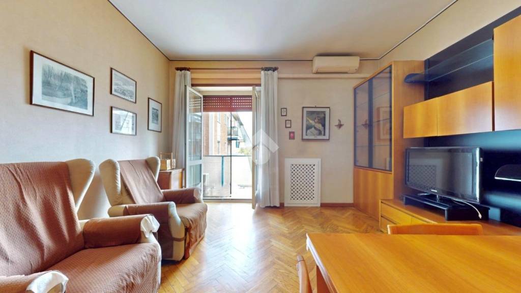 appartamento in vendita a Milano in zona Crescenzago