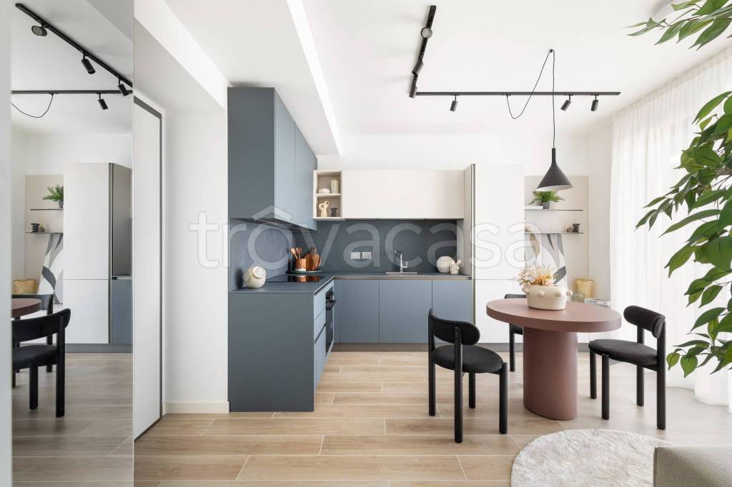 appartamento in vendita a Milano in zona Molino Dorino