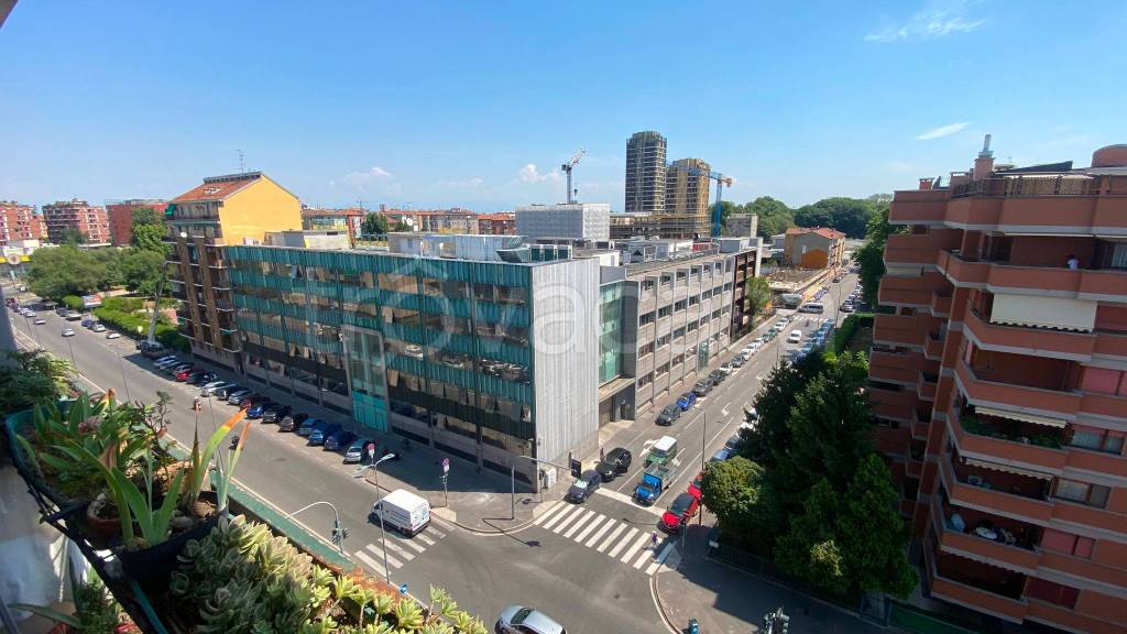 appartamento in vendita a Milano in zona Feltre