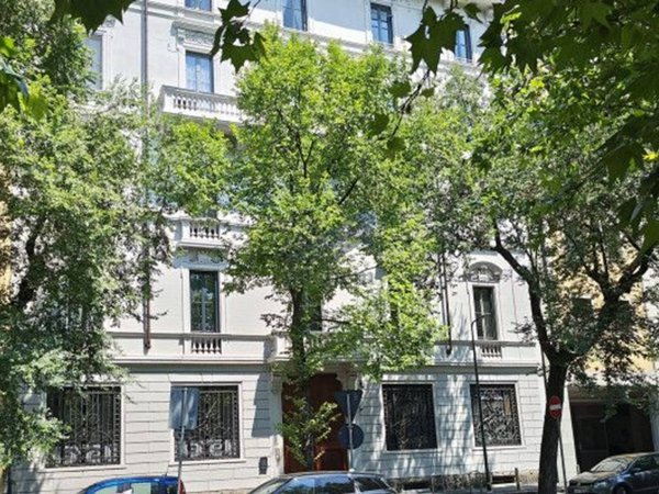 appartamento in vendita a Milano in zona Bocconi