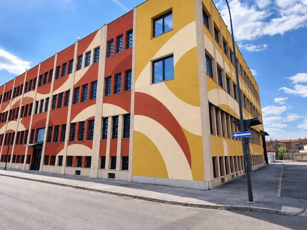 appartamento in vendita a Milano in zona San Cristoforo