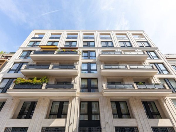 appartamento in vendita a Milano in zona Solari