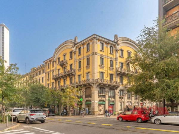 appartamento in vendita a Milano in zona Centro Direzionale