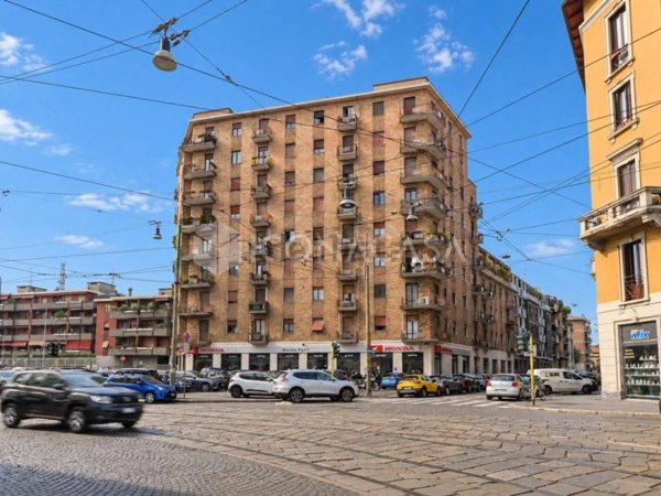 appartamento in vendita a Milano in zona Loreto