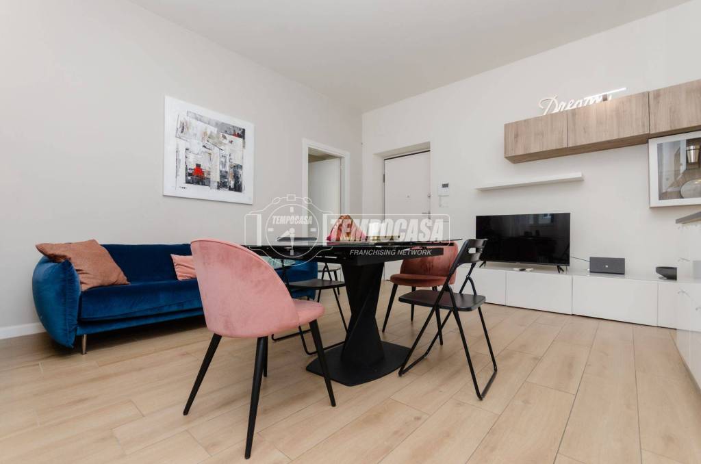appartamento in vendita a Milano in zona Porta Nuova
