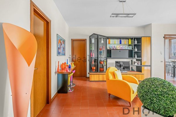 appartamento in vendita a Milano in zona Quarto Oggiaro