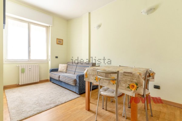 appartamento in vendita a Milano in zona Famagosta