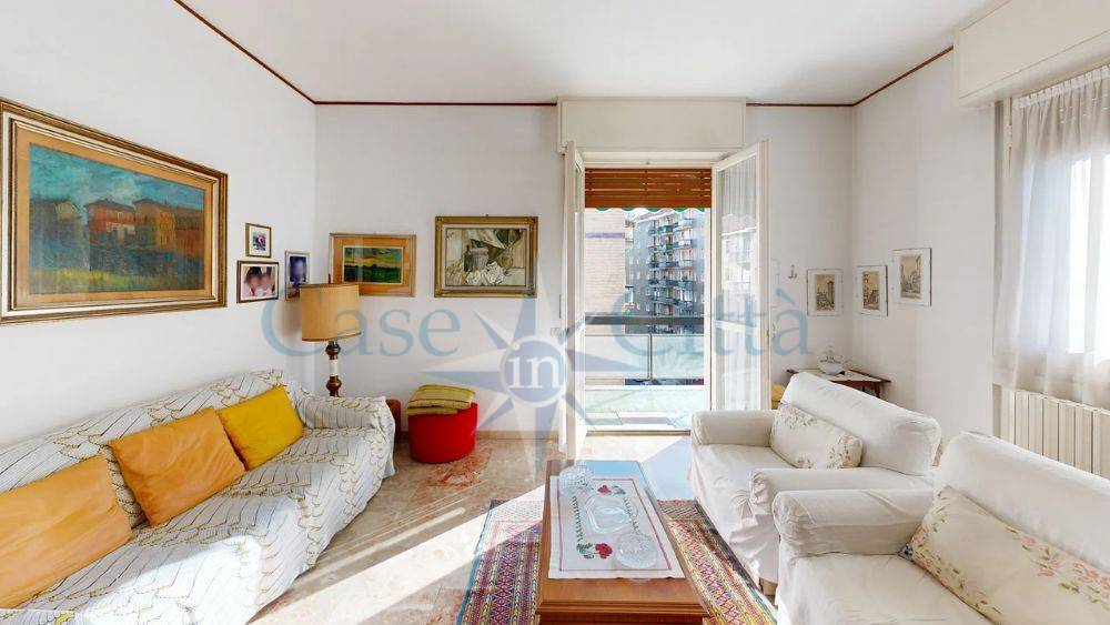 appartamento in vendita a Milano in zona Bande Nere