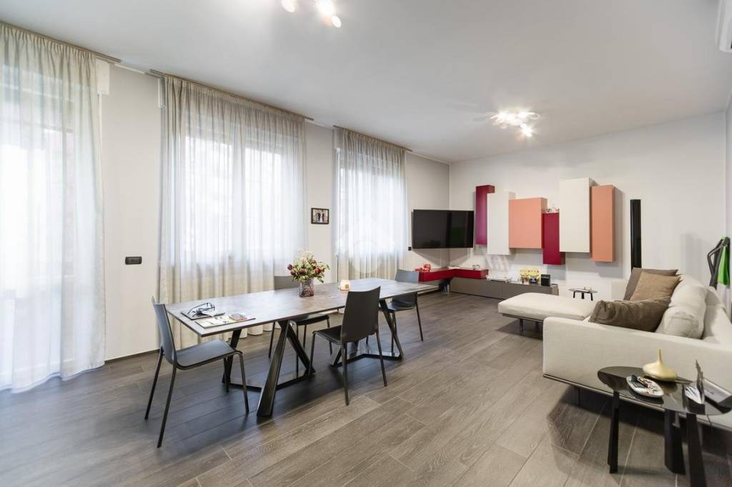 appartamento in vendita a Milano in zona Niguarda
