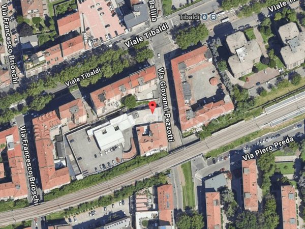 ufficio in vendita a Milano in zona Bocconi