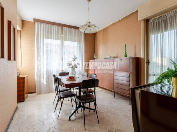 appartamento in vendita a Milano in zona Corsica
