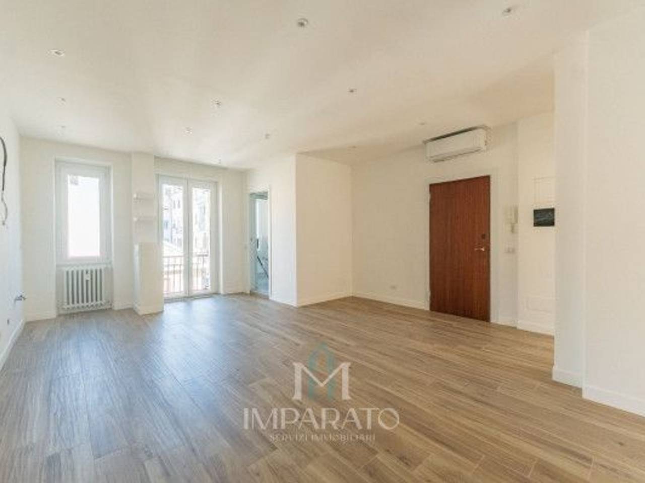 appartamento in vendita a Milano in zona Corsica