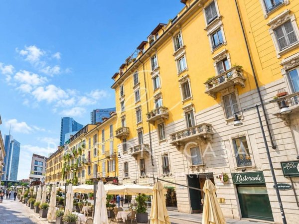 appartamento in vendita a Milano in zona Porta Garibaldi