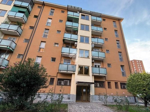 appartamento in vendita a Milano in zona Gallaratese