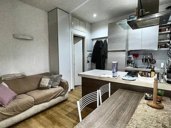 appartamento in vendita a Milano in zona Porta Genova