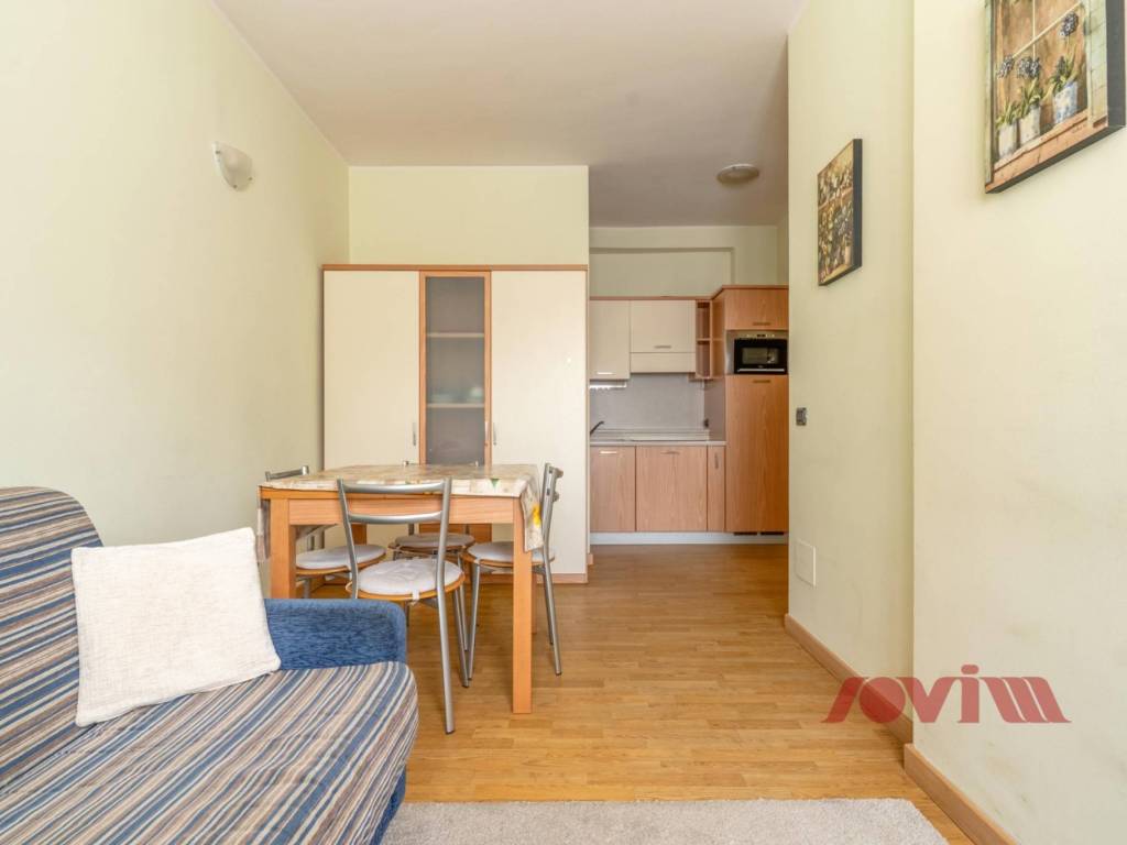 appartamento in vendita a Milano in zona Famagosta