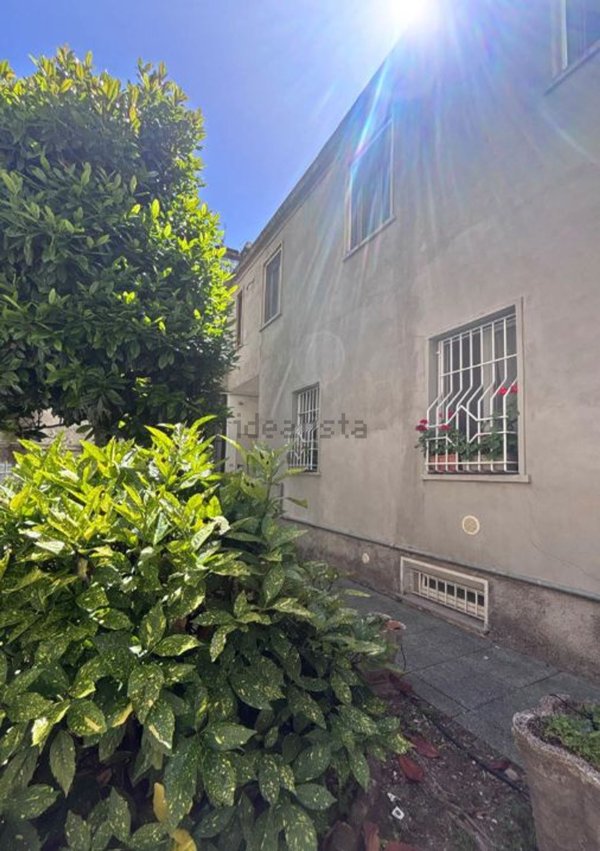 appartamento in vendita a Milano in zona Porta Genova