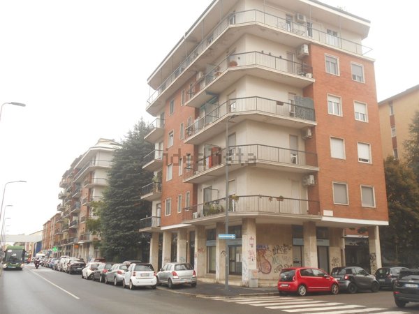 appartamento in vendita a Milano in zona Ronchetto sul Naviglio