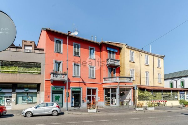 appartamento in vendita a Milano in zona Baggio