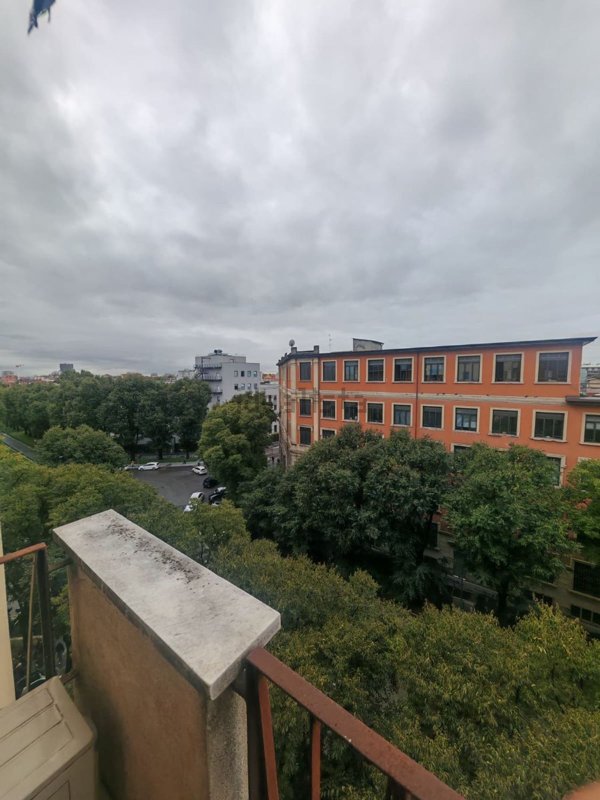 appartamento in vendita a Milano in zona Solari