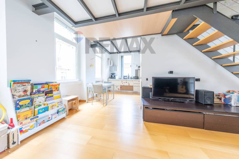 appartamento in vendita a Milano in zona Città Studi