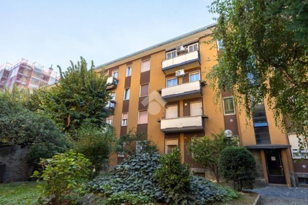 appartamento in vendita a Milano in zona Montalbino