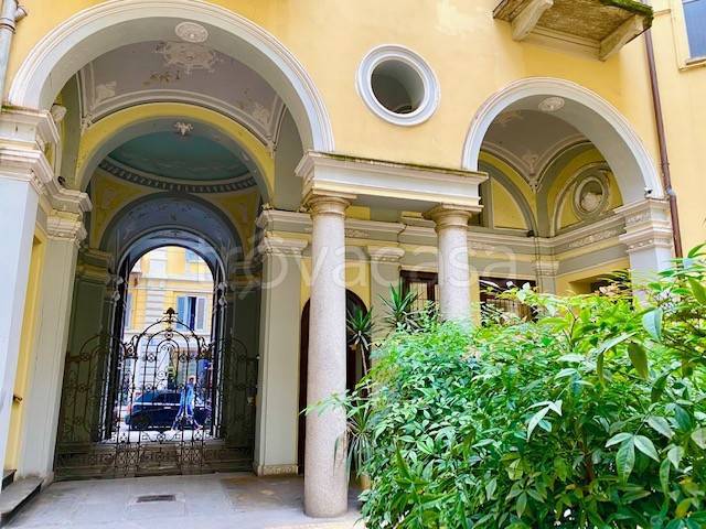 appartamento in vendita a Milano in zona Porta Venezia