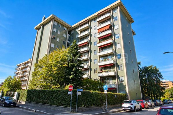 appartamento in vendita a Milano in zona Rogoredo