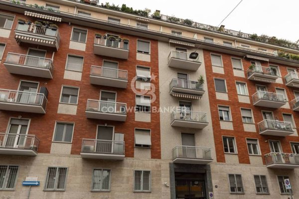 appartamento in vendita a Milano in zona Ghisolfa