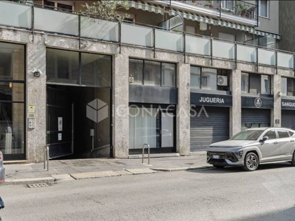 appartamento in vendita a Milano in zona Loreto