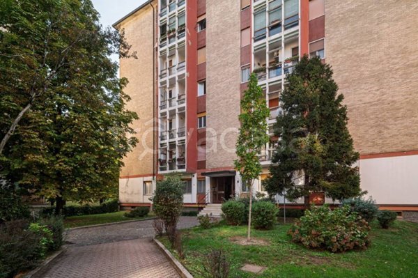 appartamento in vendita a Milano in zona Gallaratese