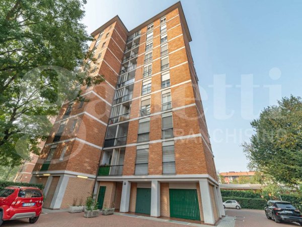 appartamento in vendita a Milano in zona Chiesa Rossa